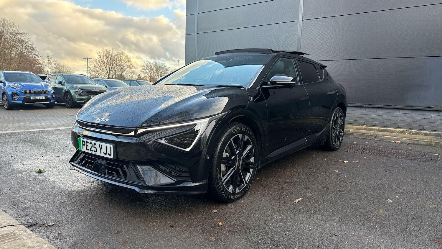 Used Kia EV6 2025 for sale - 77156301: Photo 6