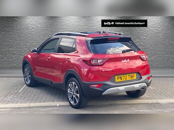 Used Kia Stonic 2022 for sale - 77015491: Photo