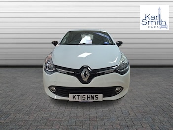 Used Renault Clio 2015 for sale - 76698467: Photo
