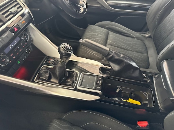Used Mitsubishi Eclipse Cross 2017 for sale - 75619428: Photo 7