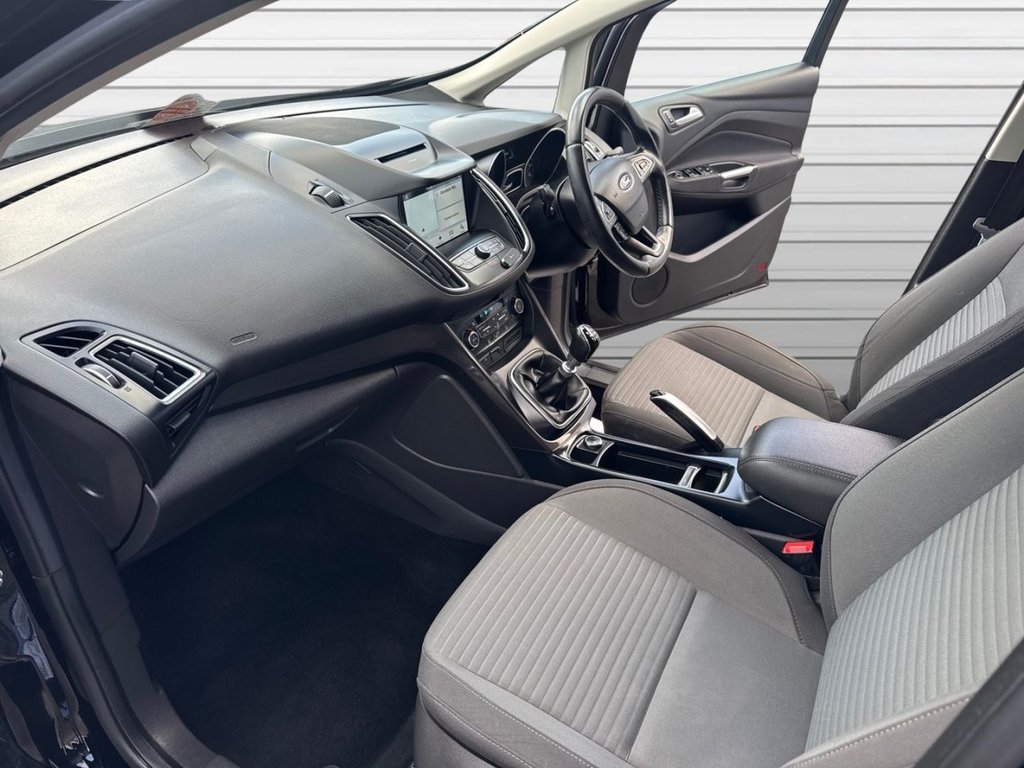 Used Ford Grand C-Max 2017 for sale - 76950673: Photo 17