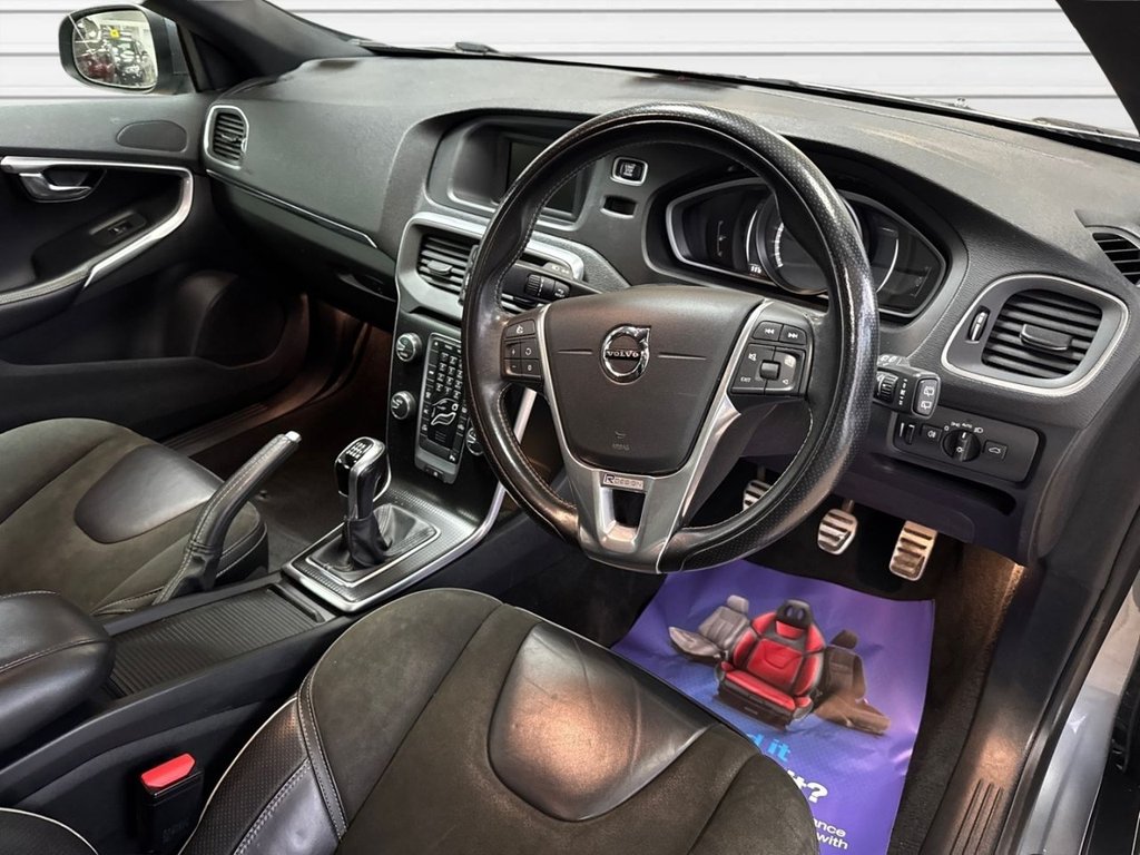 Used Volvo V40 2018 for sale - 76119304: Photo 10