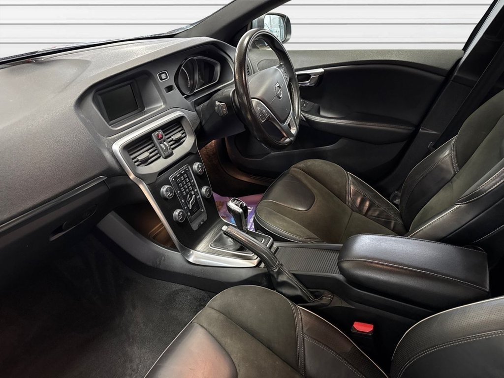 Used Volvo V40 2018 for sale - 76119304: Photo 9