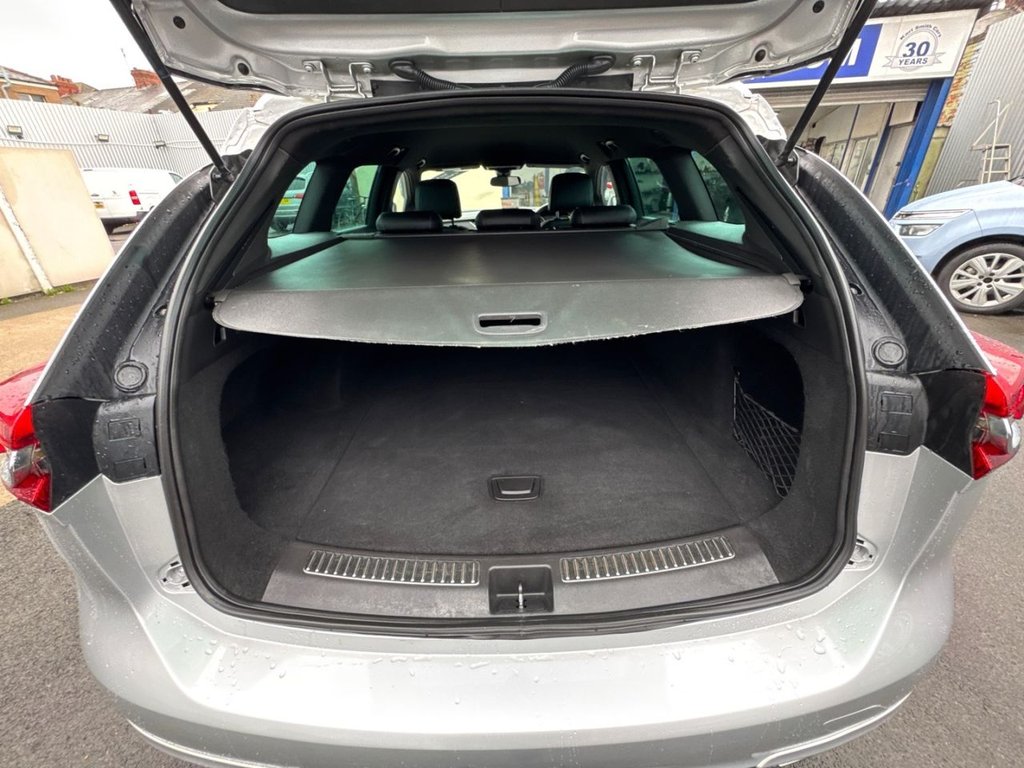 Used Vauxhall Insignia 2018 for sale - 76285349: Photo 11