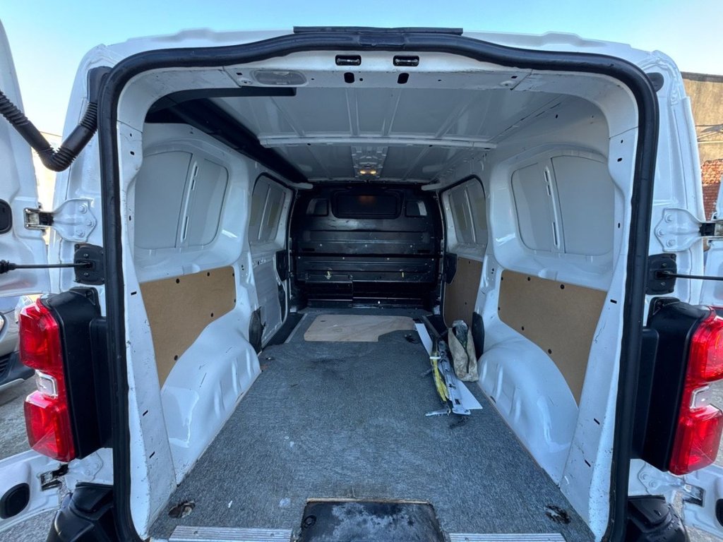 Used Peugeot Expert 2017 for sale - 76867542: Photo 16