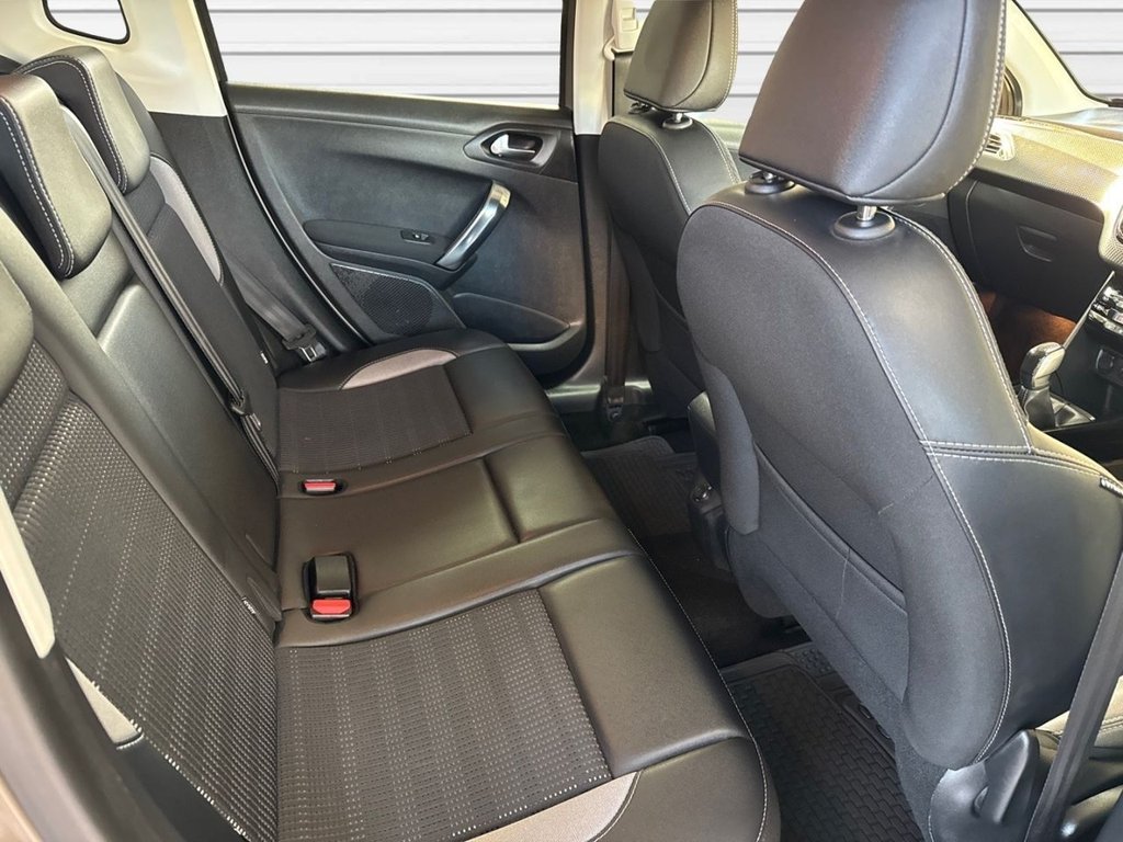 Used Peugeot 2008 2017 for sale - 76617701: Photo 11