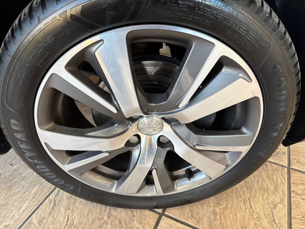 Used Peugeot 2008 2017 for sale - 76617701: Photo 13