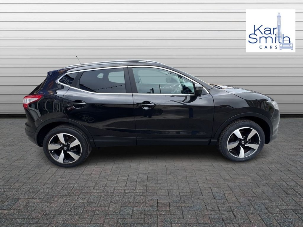 Used Nissan Qashqai 2016 for sale - 76469954: Photo 9
