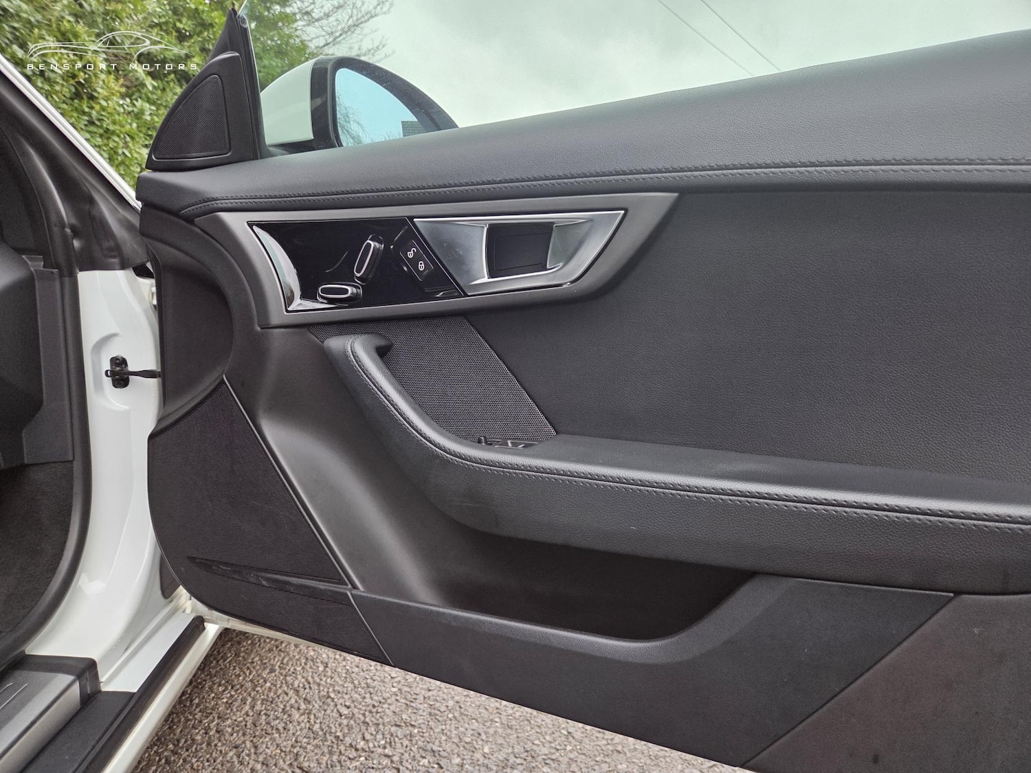 Used Jaguar F-Type 2014 for sale - 77607152: Photo 21