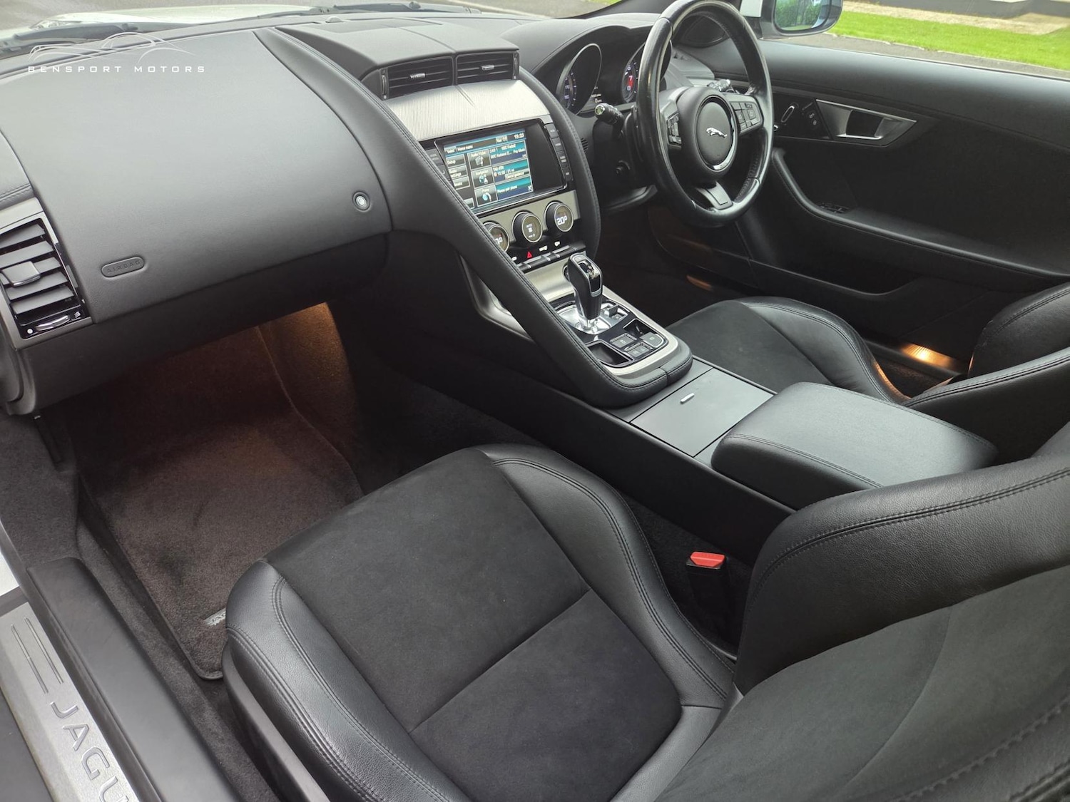 Used Jaguar F-Type 2014 for sale - 77607152: Photo 30