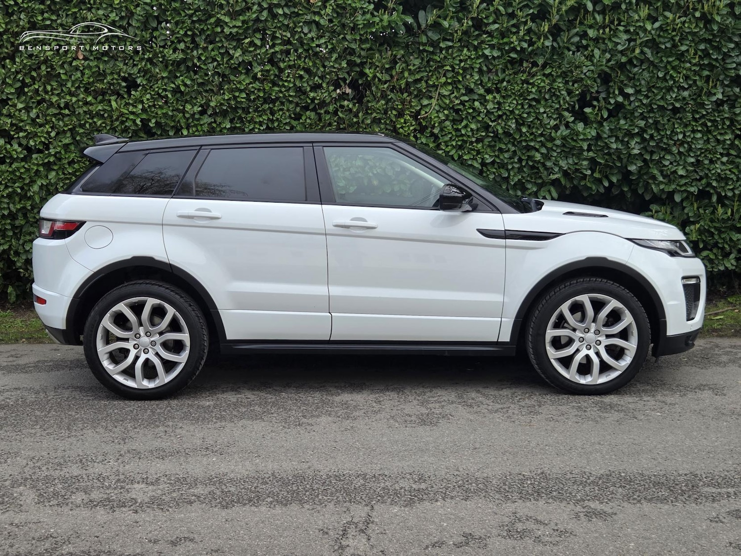 Used Land Rover Range Rover Evoque 2017 for sale - 77640924: Photo 2