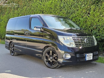 Used Nissan Elgrand 2018 for sale - 78399975: Photo