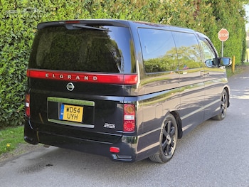 Used Nissan Elgrand 2018 for sale - 78399975: Photo