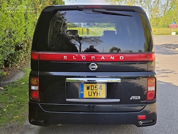 Used Nissan Elgrand 2018 for sale - 78399975: Photo