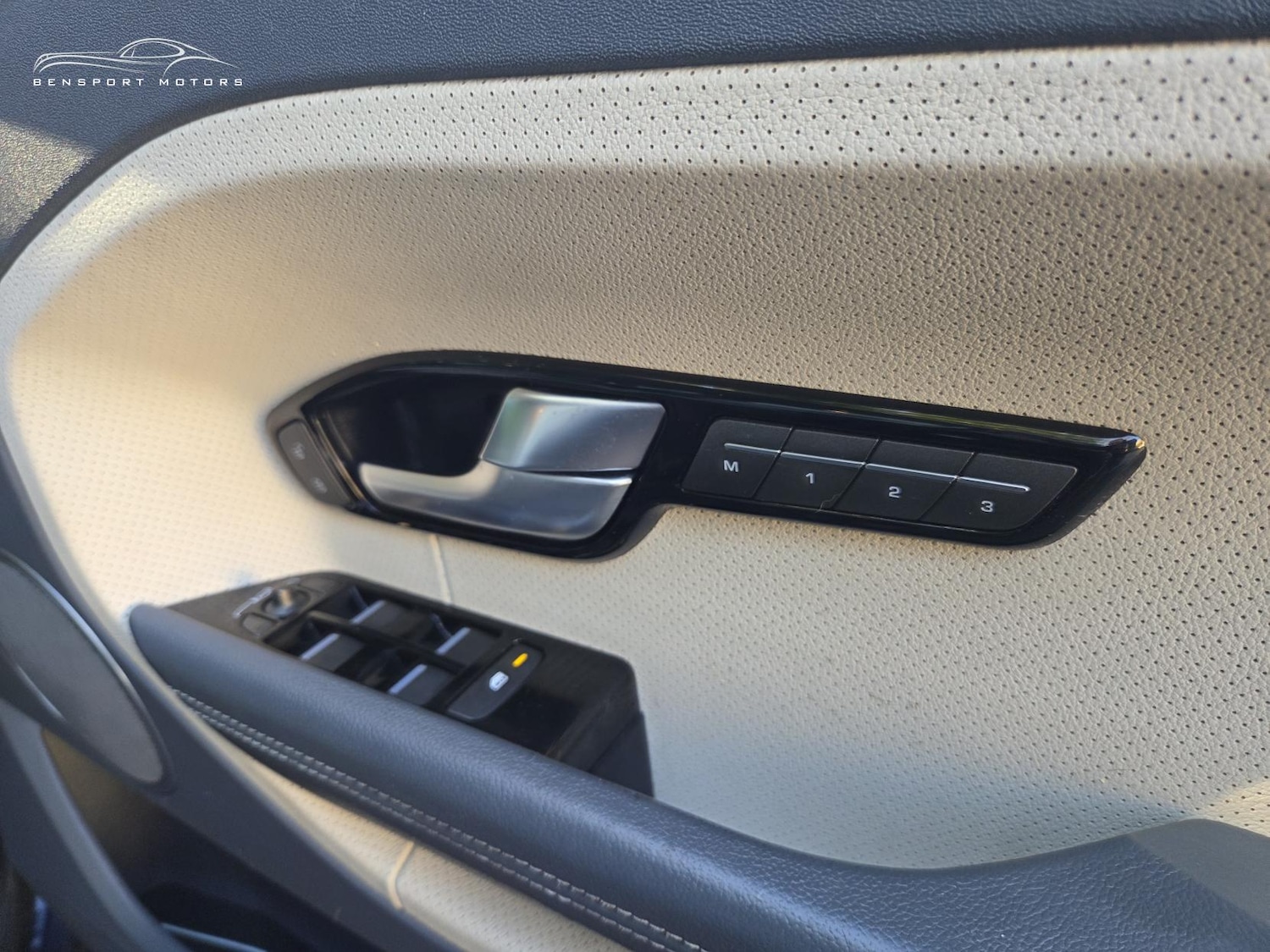 Used Land Rover Range Rover Evoque 2015 for sale - 76796744: Photo 18