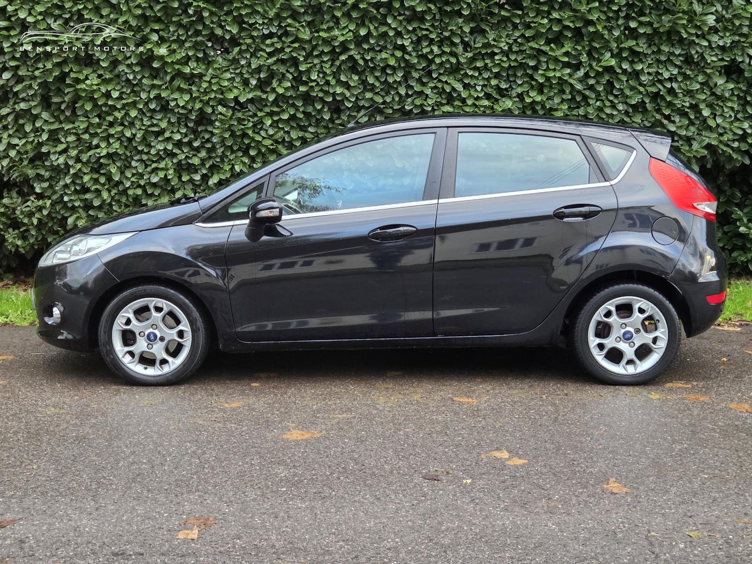 Used Ford Fiesta 2012 for sale - 76696984: Photo 4