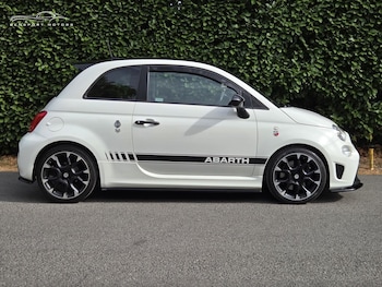 Used Abarth 595 2021 for sale - 79471327: Photo