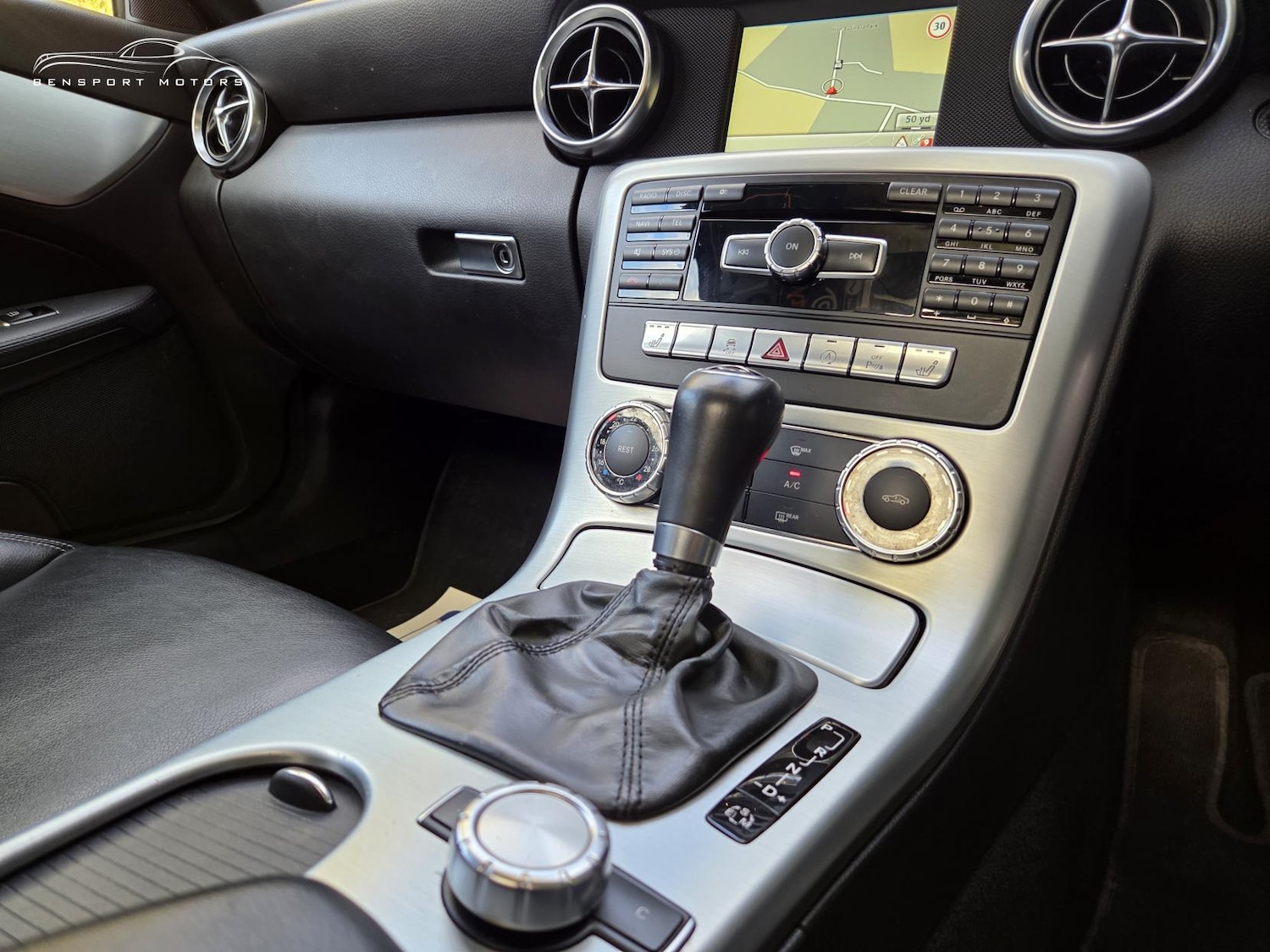 Used Mercedes-Benz SLK 2014 for sale - 76627529: Photo 19