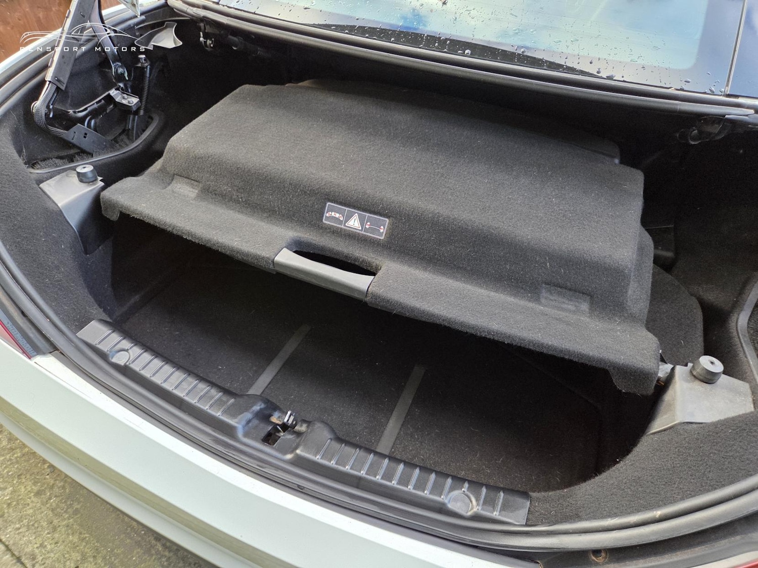 Used Mercedes-Benz SLK 2014 for sale - 76627529: Photo 24