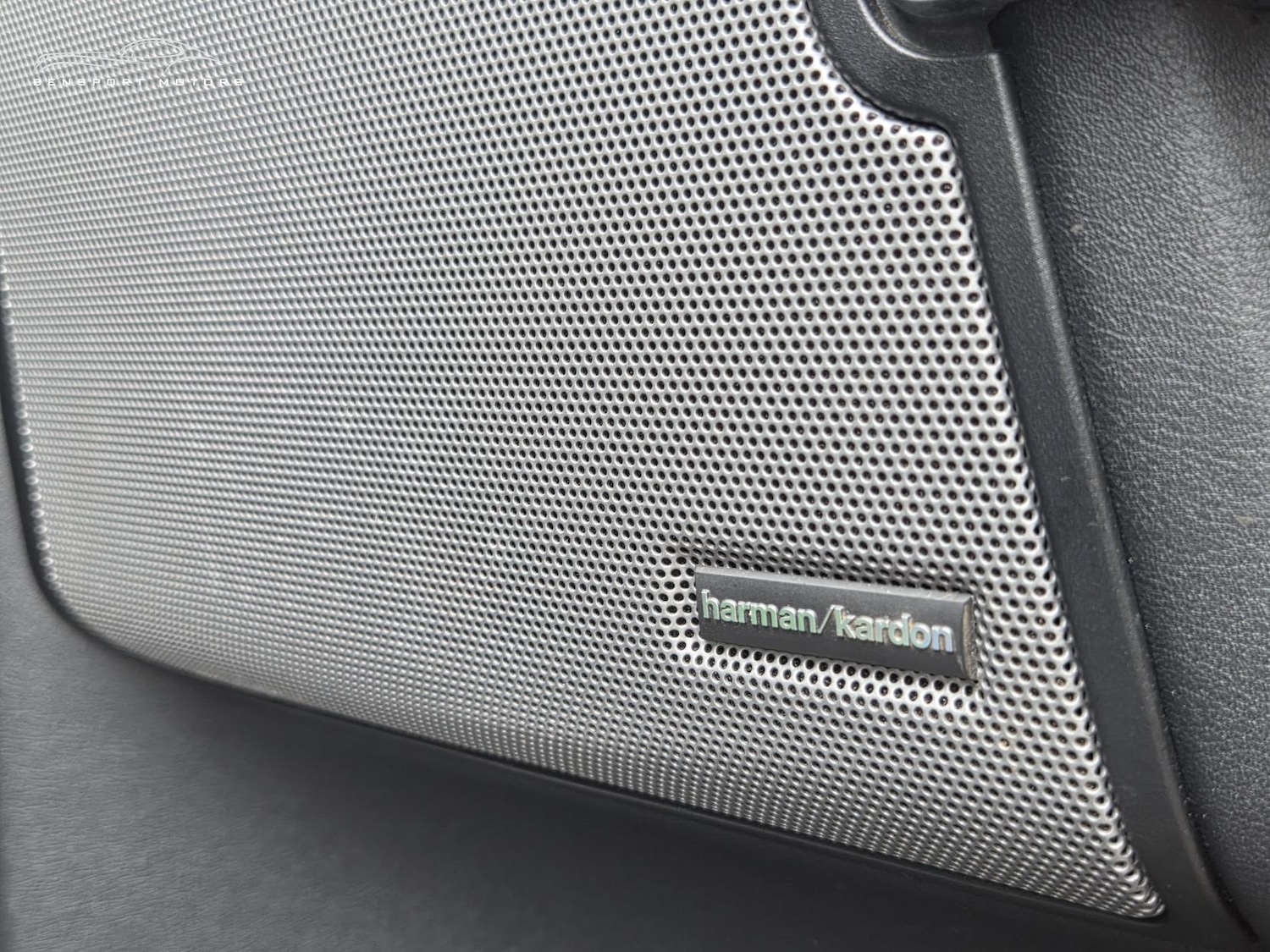 Used Land Rover Discovery 2011 for sale - 76545478: Photo 25