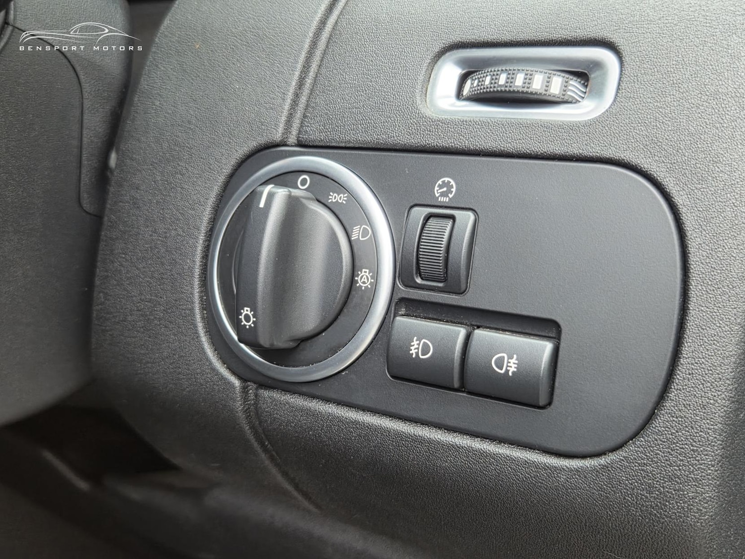 Used Land Rover Discovery 2011 for sale - 76545478: Photo 26