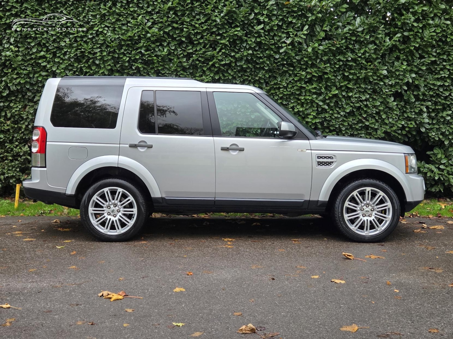 Used Land Rover Discovery 2011 for sale - 76545478: Photo 3