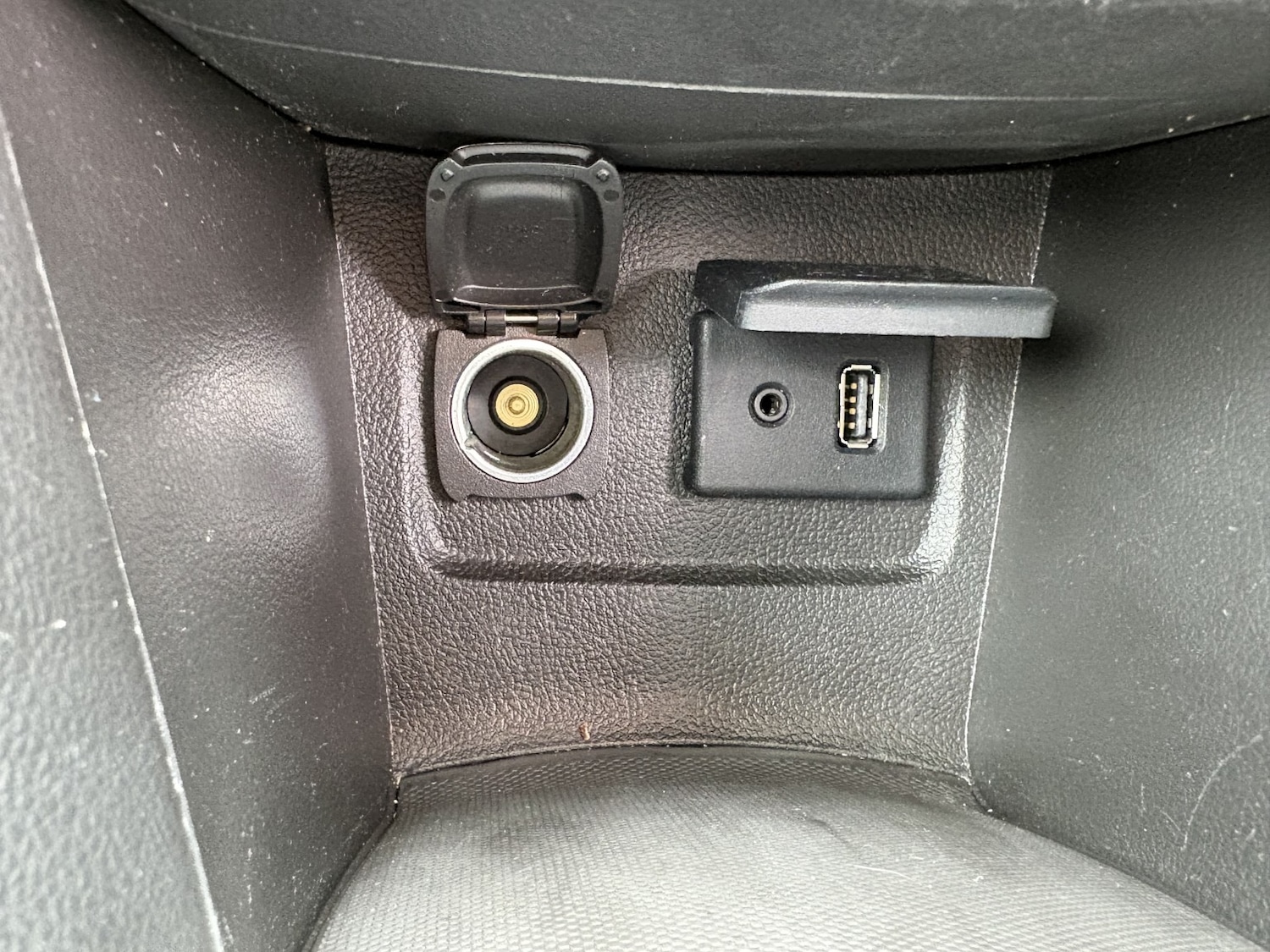 Used Vauxhall Mokka 2015 for sale - 76877592: Photo 33