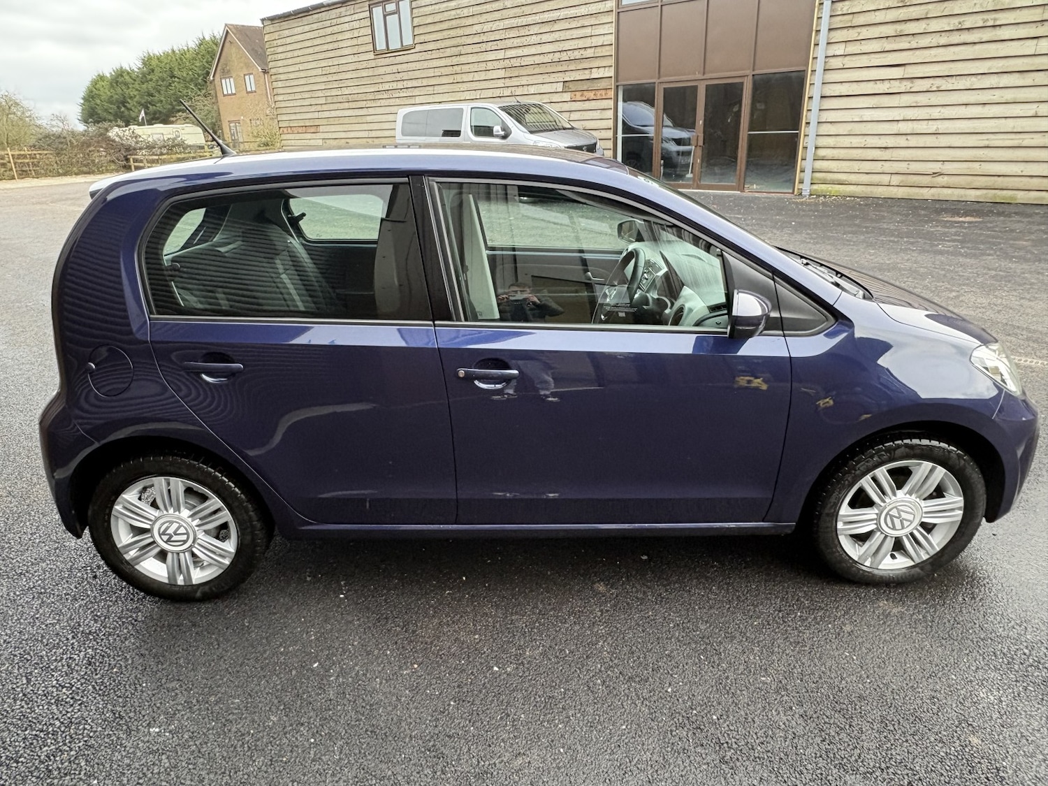 Used Volkswagen up! 2018 for sale - 77400076: Photo 5