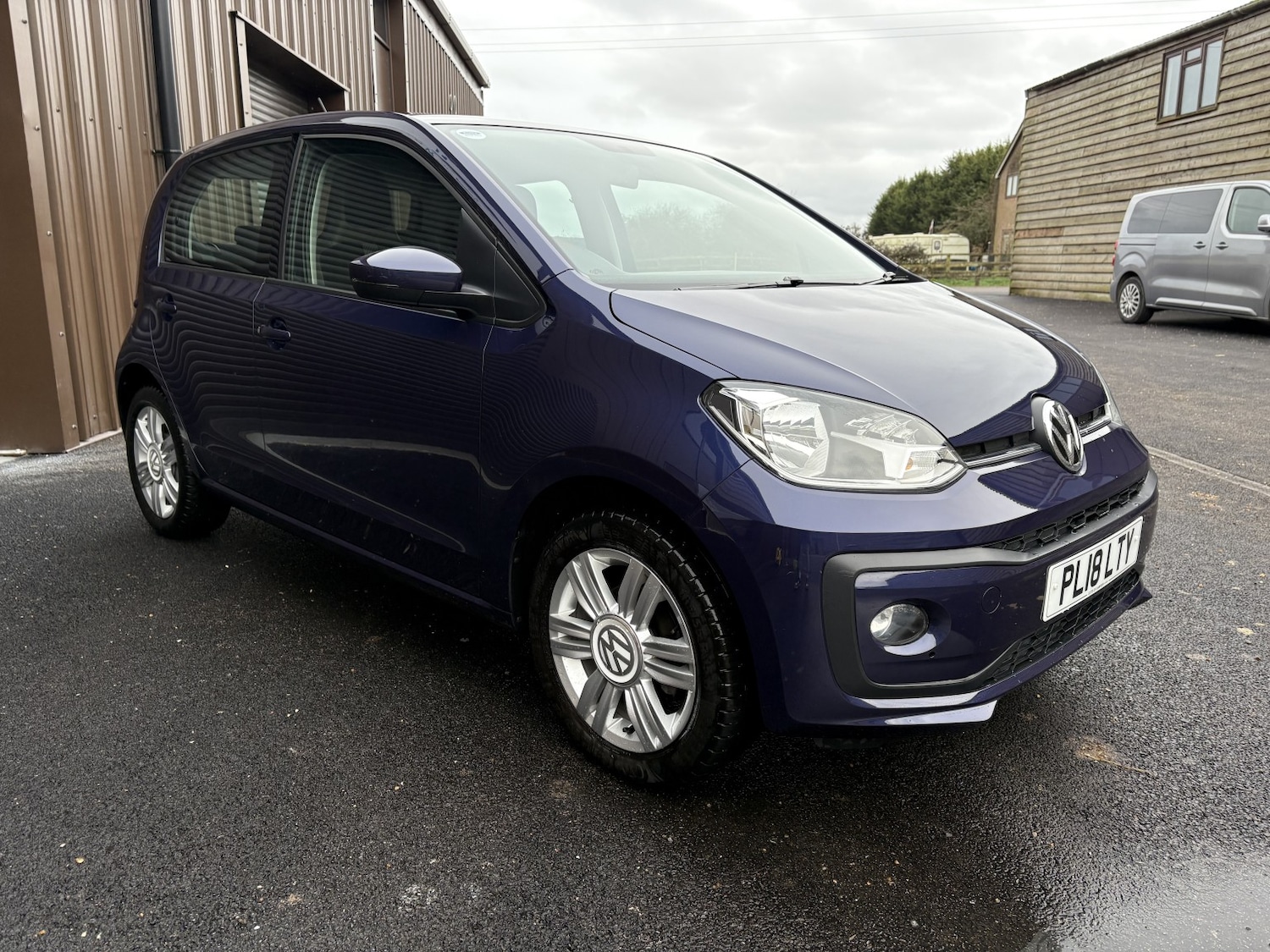 Used Volkswagen up! 2018 for sale - 77400076: Photo 7
