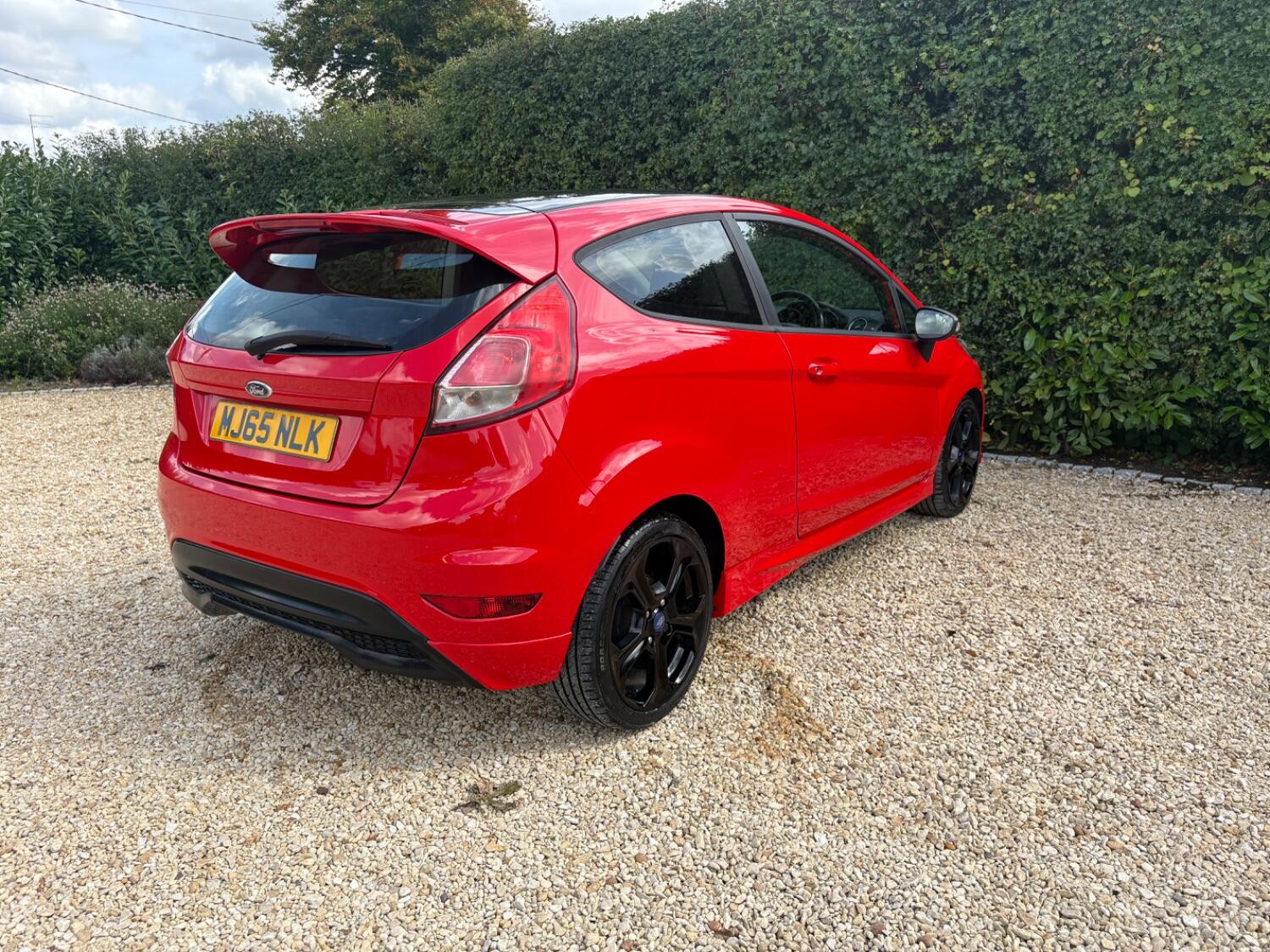 Used Ford Fiesta 2015 for sale - 76877552: Photo 17