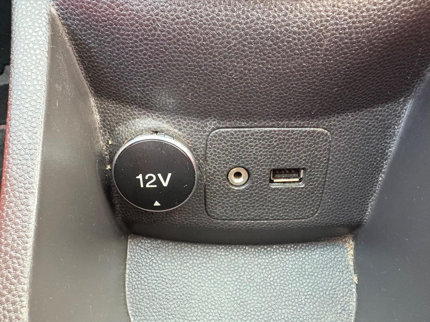 Used Ford Fiesta 2015 for sale - 76877552: Photo 26