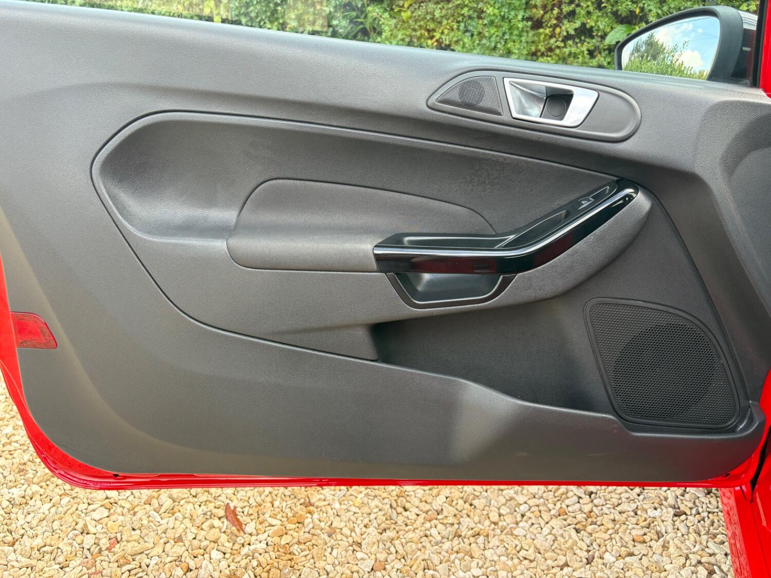 Used Ford Fiesta 2015 for sale - 76877552: Photo 38