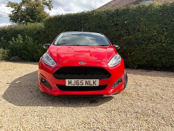 Used Ford Fiesta 2015 for sale - 76877552: Photo