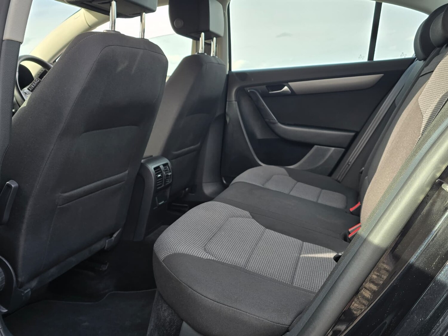 Used Volkswagen Passat 2013 for sale - 78163855: Photo 8