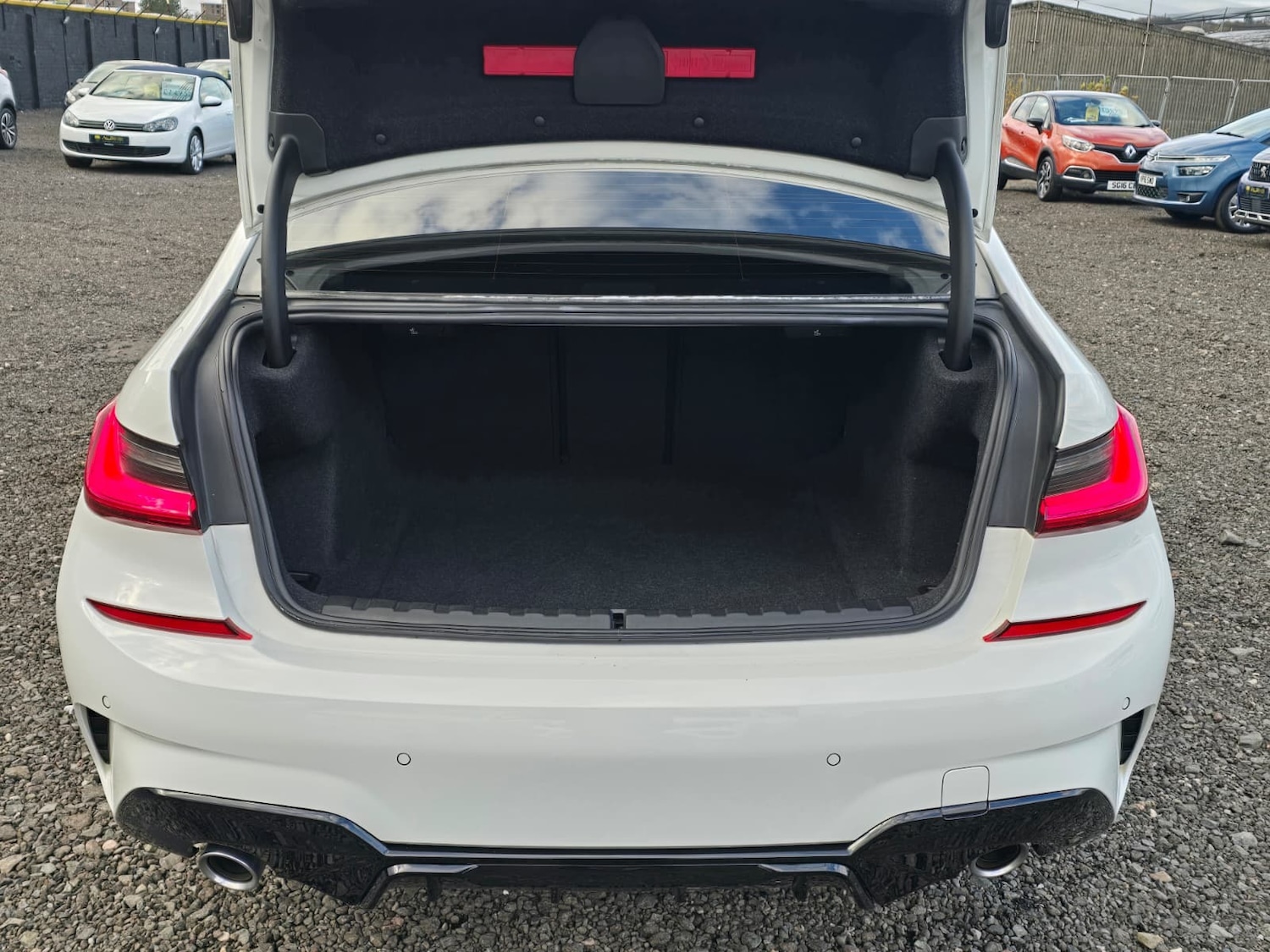 Used BMW 3 Series 2019 for sale - 76588856: Photo 21