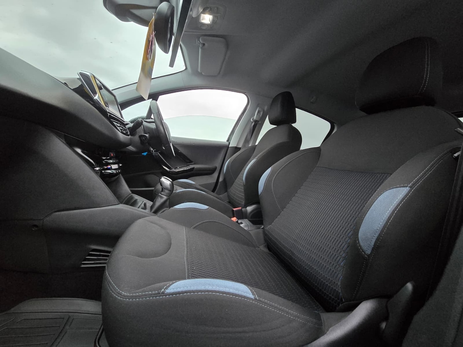 Used Peugeot 208 2014 for sale - 76882053: Photo 7