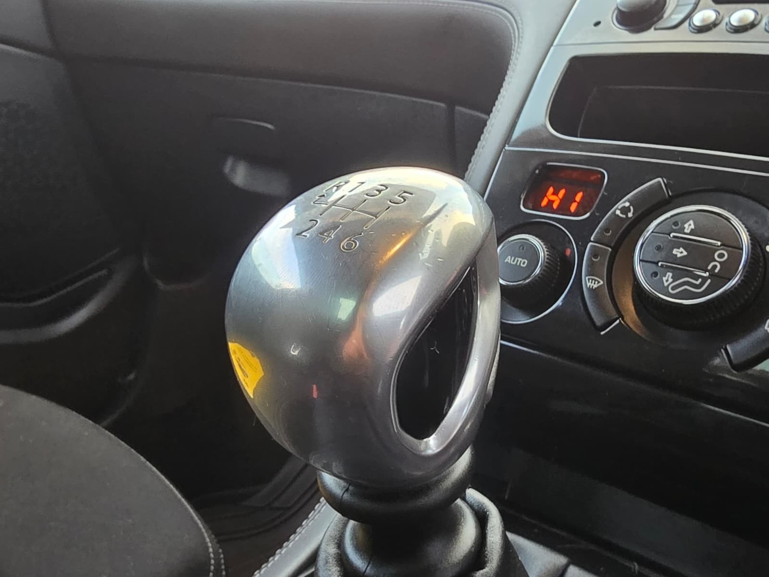 Used Peugeot RCZ 2015 for sale - 76393856: Photo 15