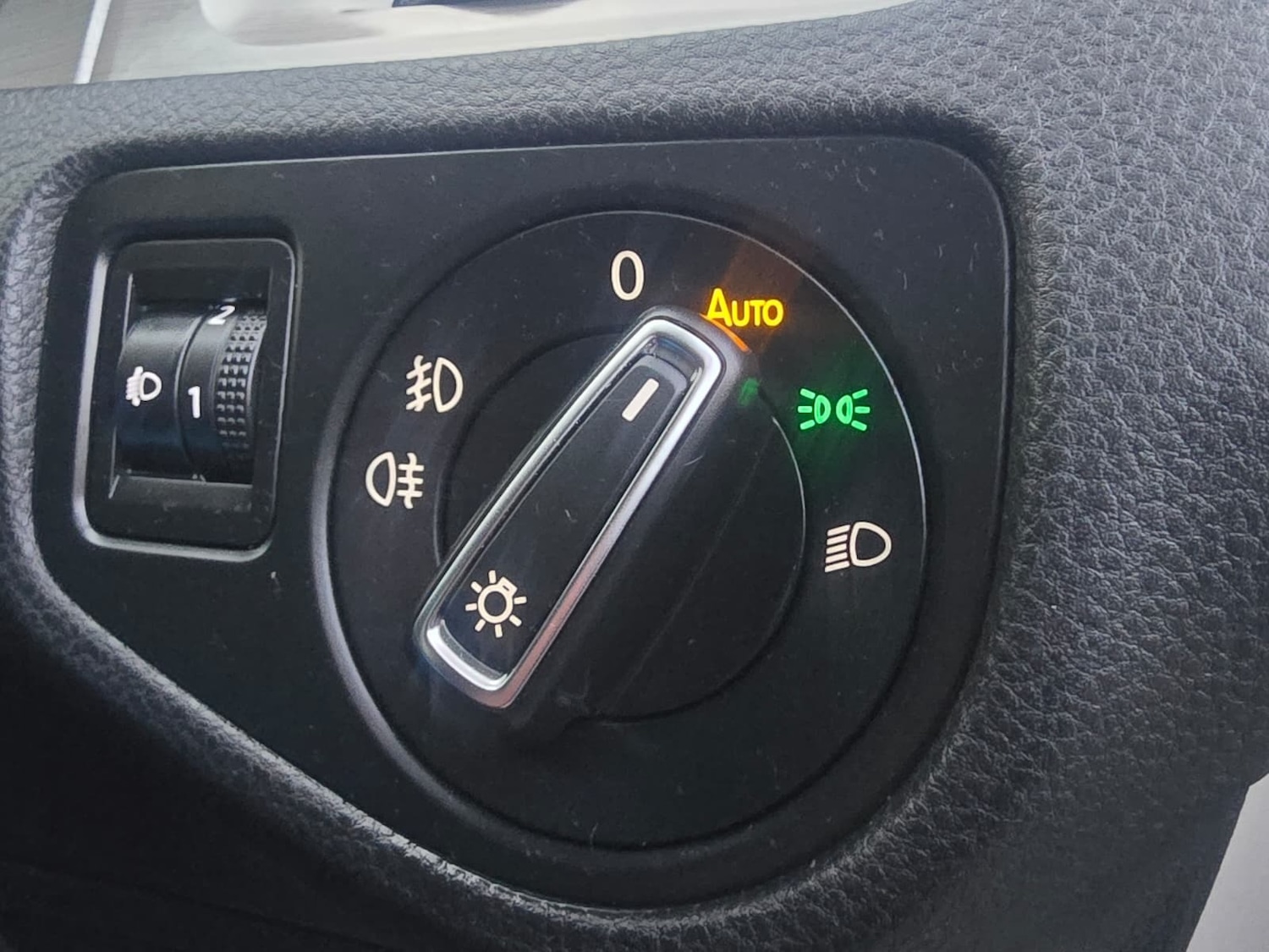 Used Volkswagen Golf 2017 for sale - 76921562: Photo 15