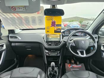 Used Peugeot 2008 2017 for sale - 79775703: Photo