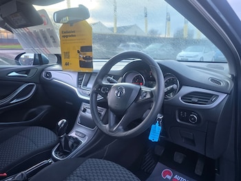 Used Vauxhall Astra 2023 for sale - 77226076: Photo