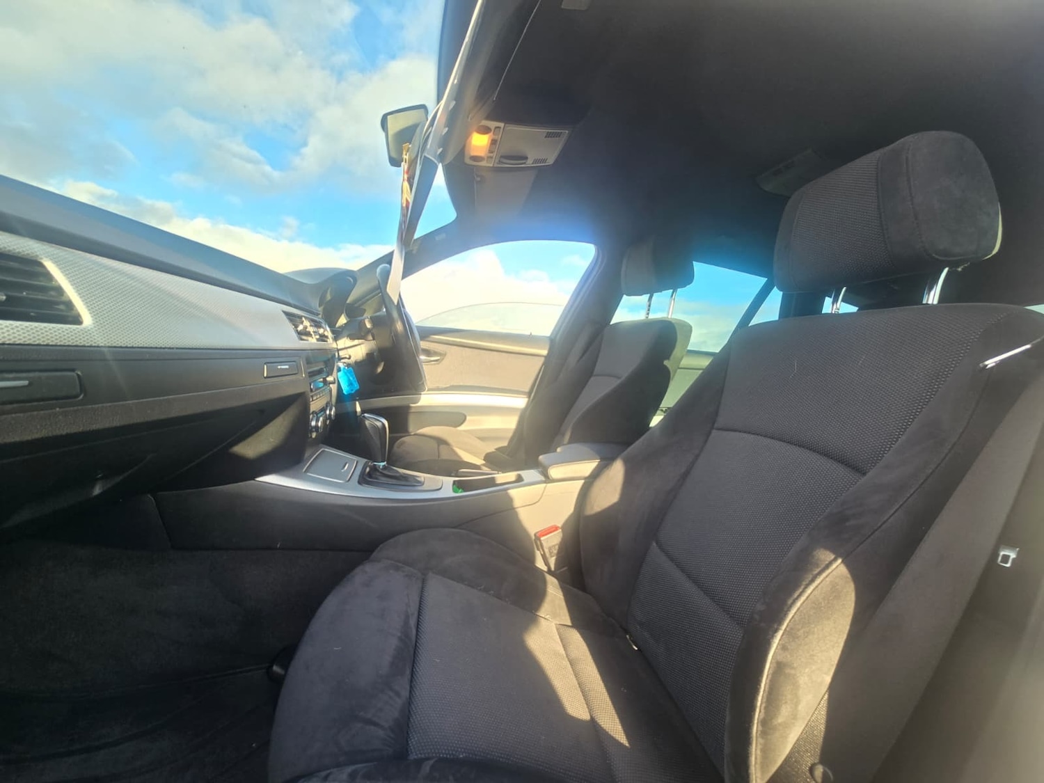 Used BMW 3 Series 2011 for sale - 77168118: Photo 12