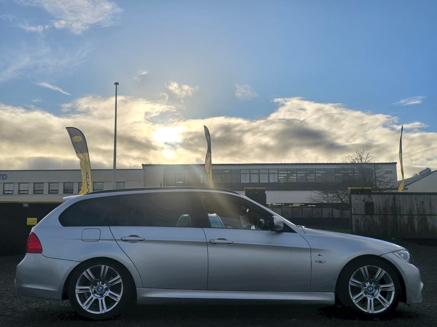 Used BMW 3 Series 2011 for sale - 77168118: Photo 15