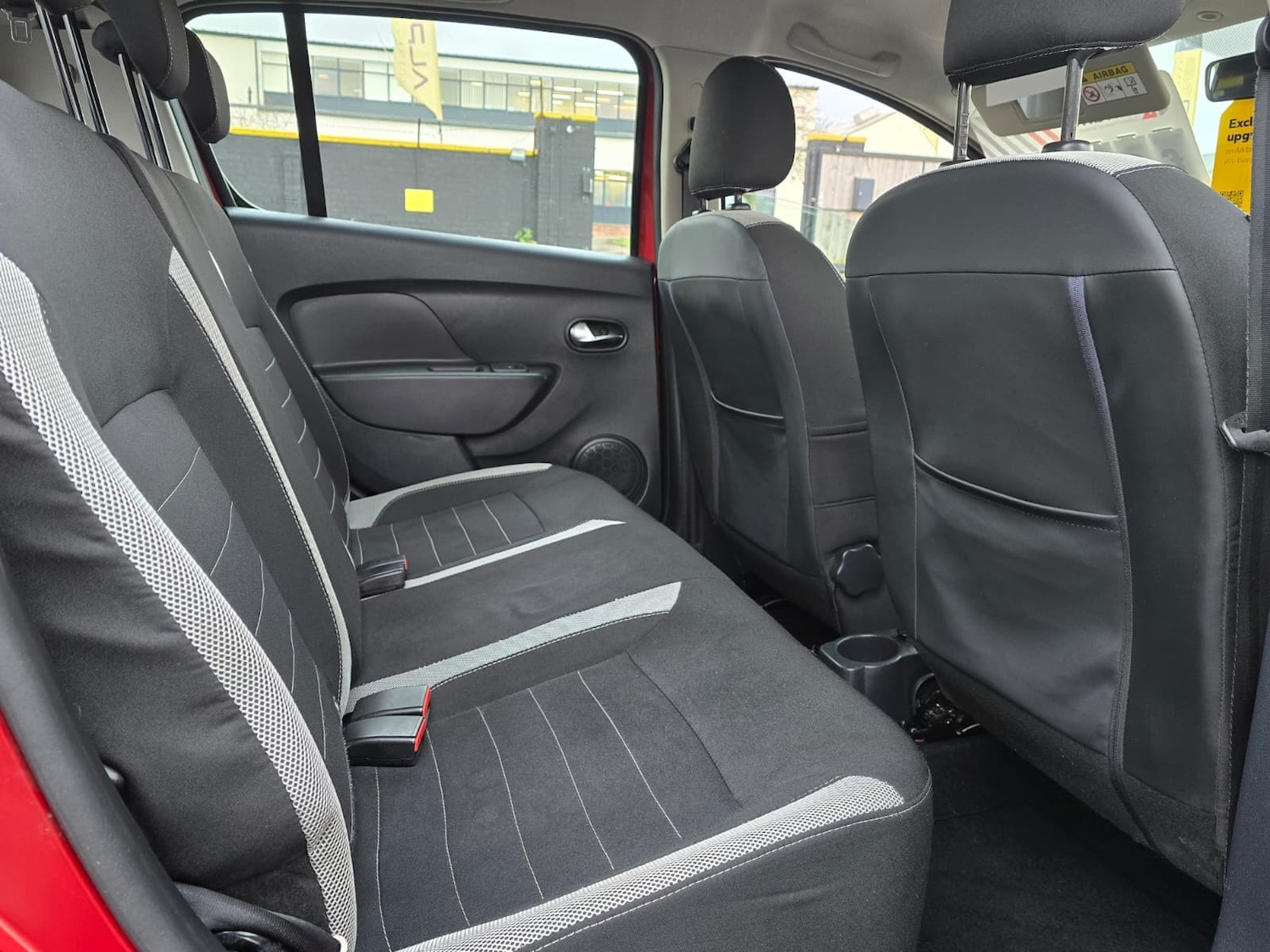 Used Dacia Sandero Stepway 2017 for sale - 76555596: Photo 9