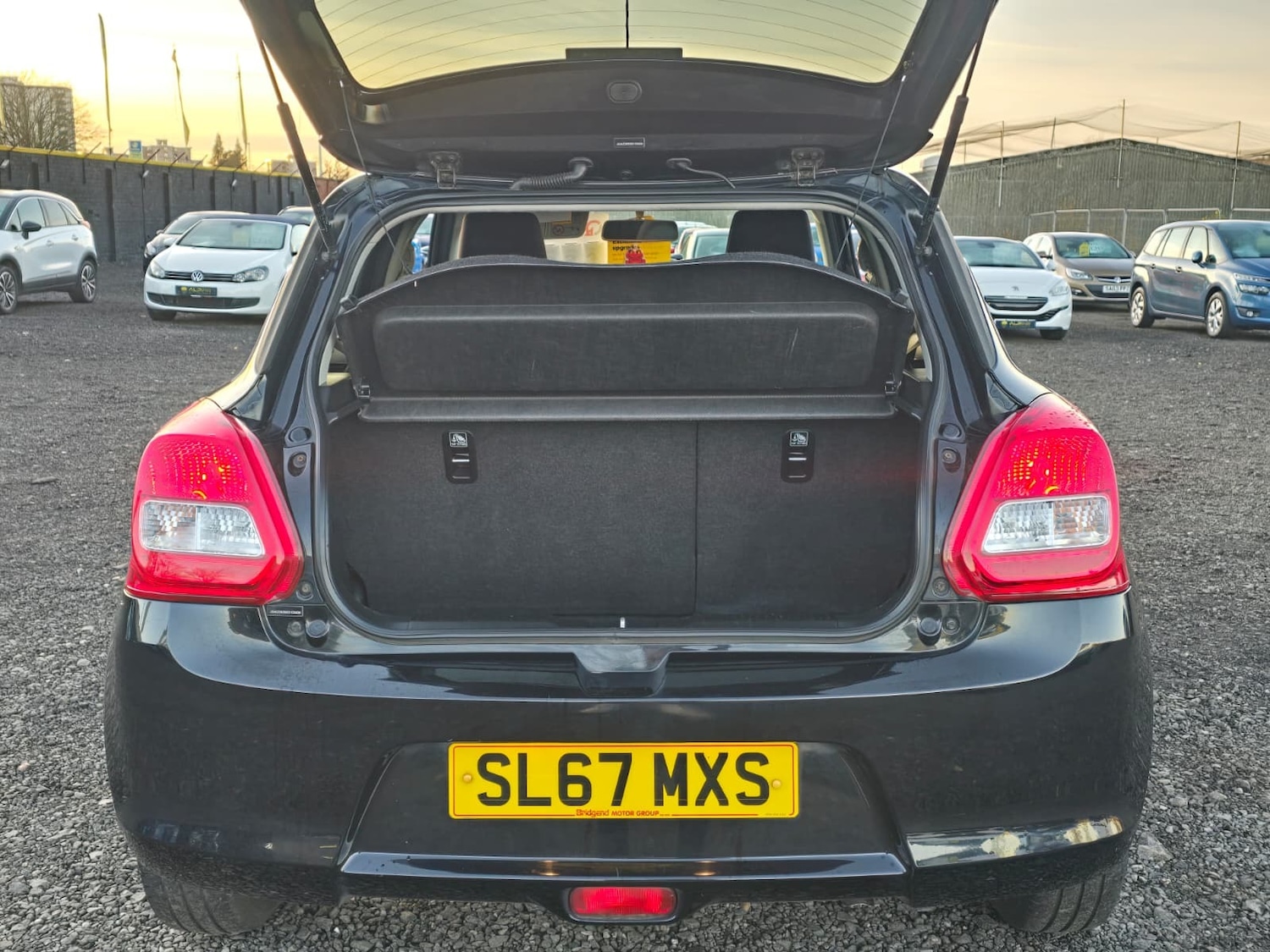 Used Suzuki Swift 2018 for sale - 76696282: Photo 12