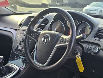 Used Vauxhall Insignia 2013 for sale - 77353818: Photo