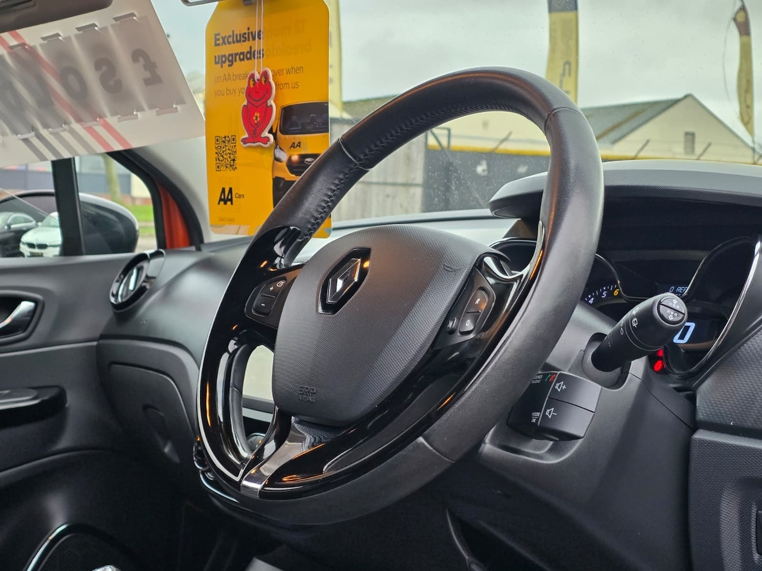 Used Renault Captur 2016 for sale - 76556721: Photo 12