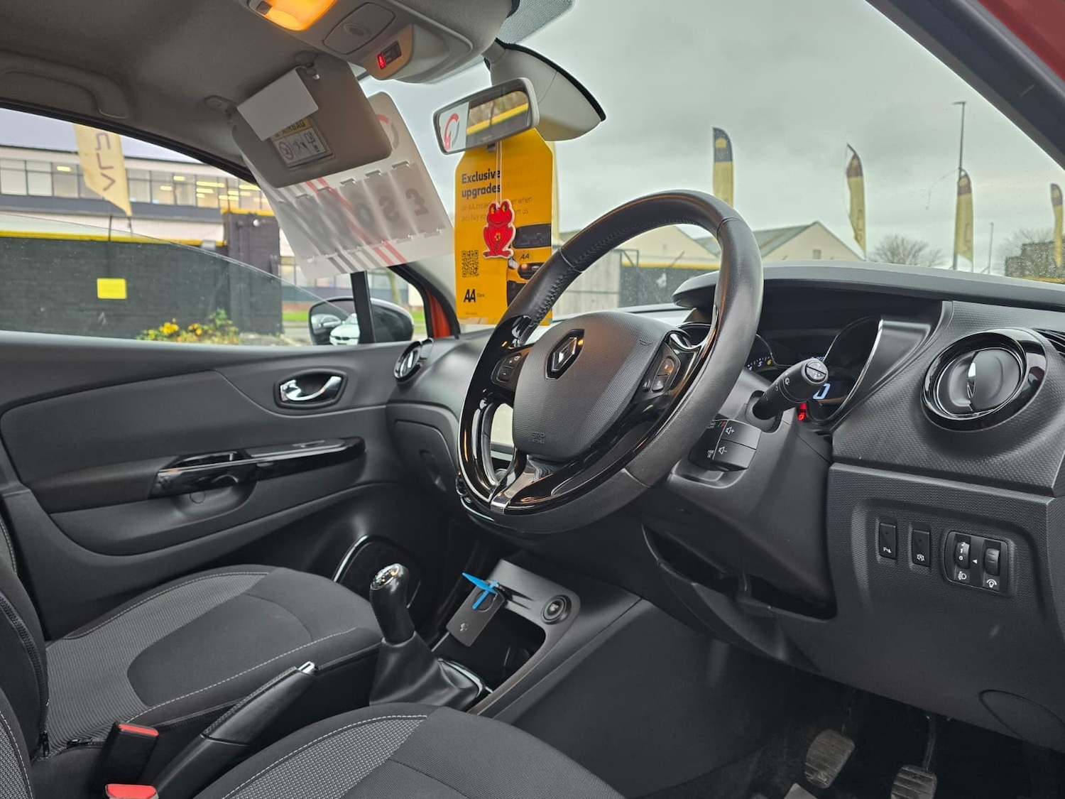 Used Renault Captur 2016 for sale - 76556721: Photo 4