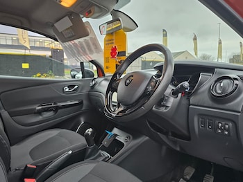 Used Renault Captur 2016 for sale - 76556721: Photo