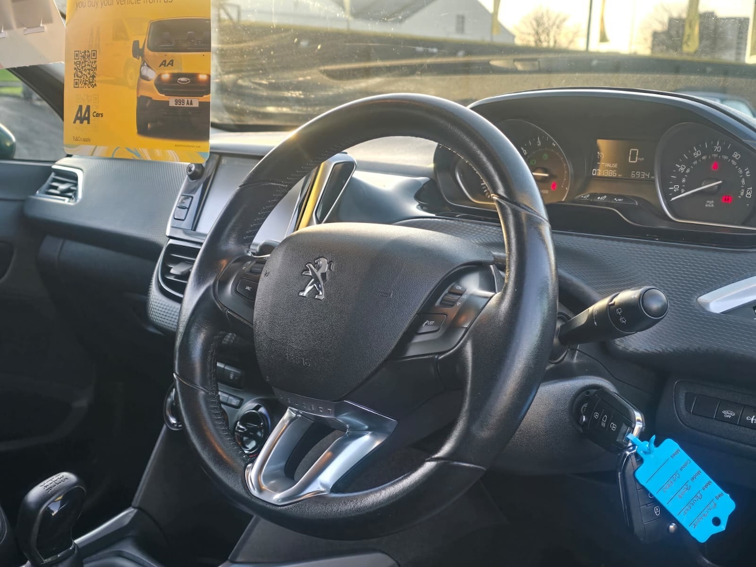 Used Peugeot 2008 2017 for sale - 77210334: Photo 11