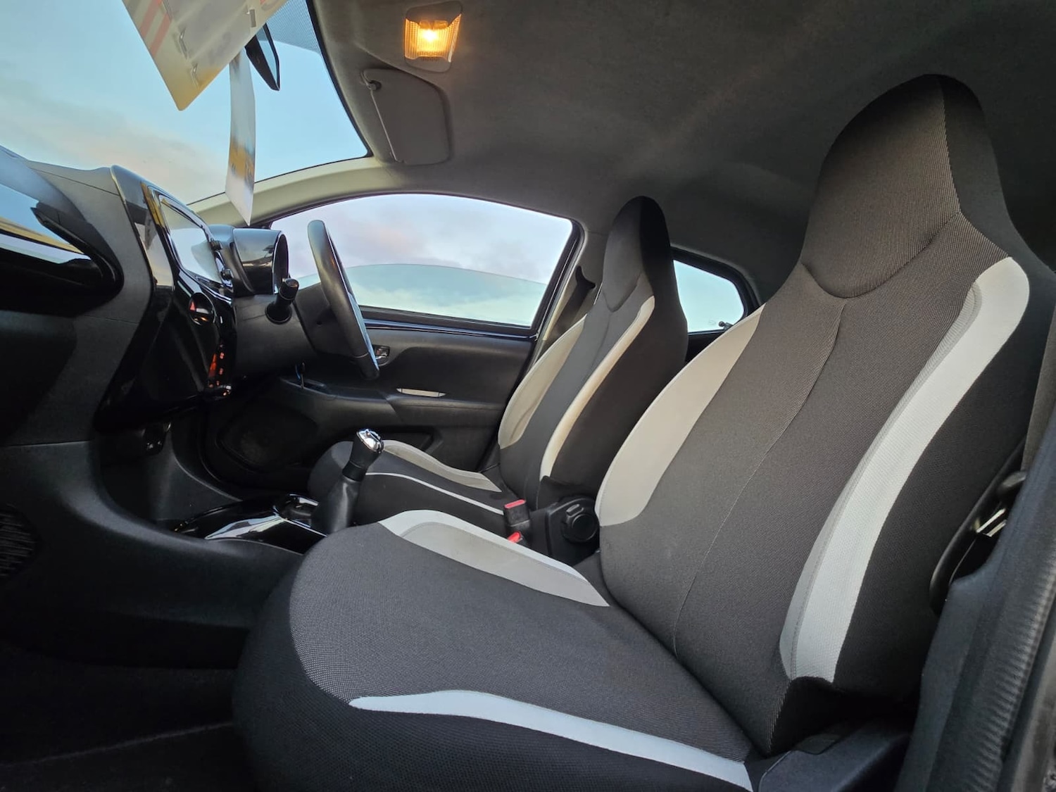 Used Toyota AYGO 2014 for sale - 77732615: Photo 8